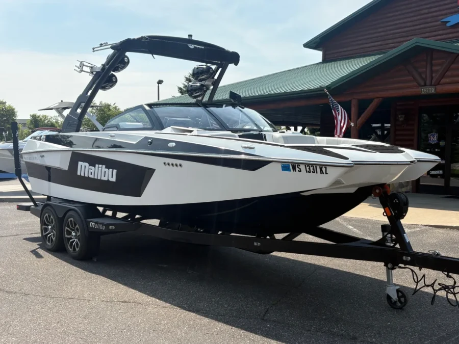 2020-malibu--wakesetter-23-mxz-146459-image5.webp
