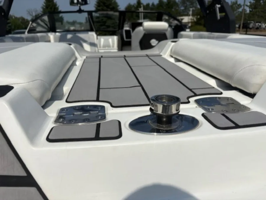 2020-malibu--wakesetter-23-mxz-146459-image7.webp