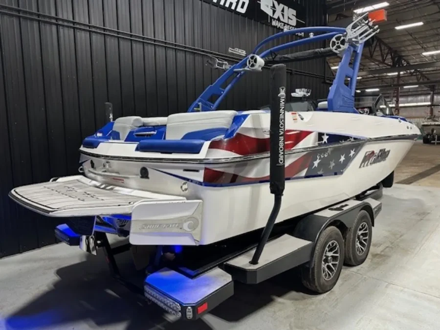 2020-malibu-wakesetter-22-mxz-146460-image3.webp