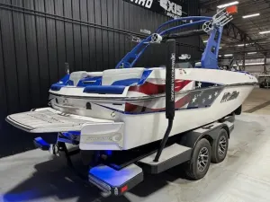 2020-malibu-wakesetter-22-mxz-146460-image3.webp