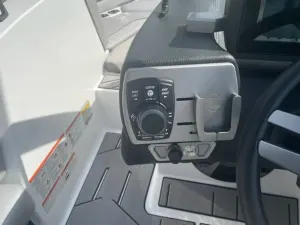 2018-malibu-wakesetter-vlx-146461-image10.webp