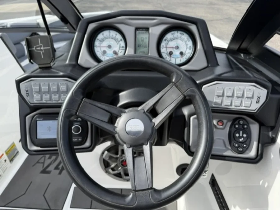 2019-axis-a24-146463-image11.webp
