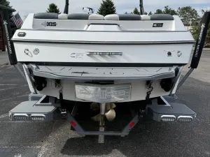 2019-axis-a24-146463-image8.webp