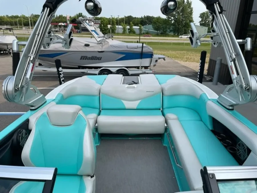 2017-mastercraft-x10-146464-image15.webp