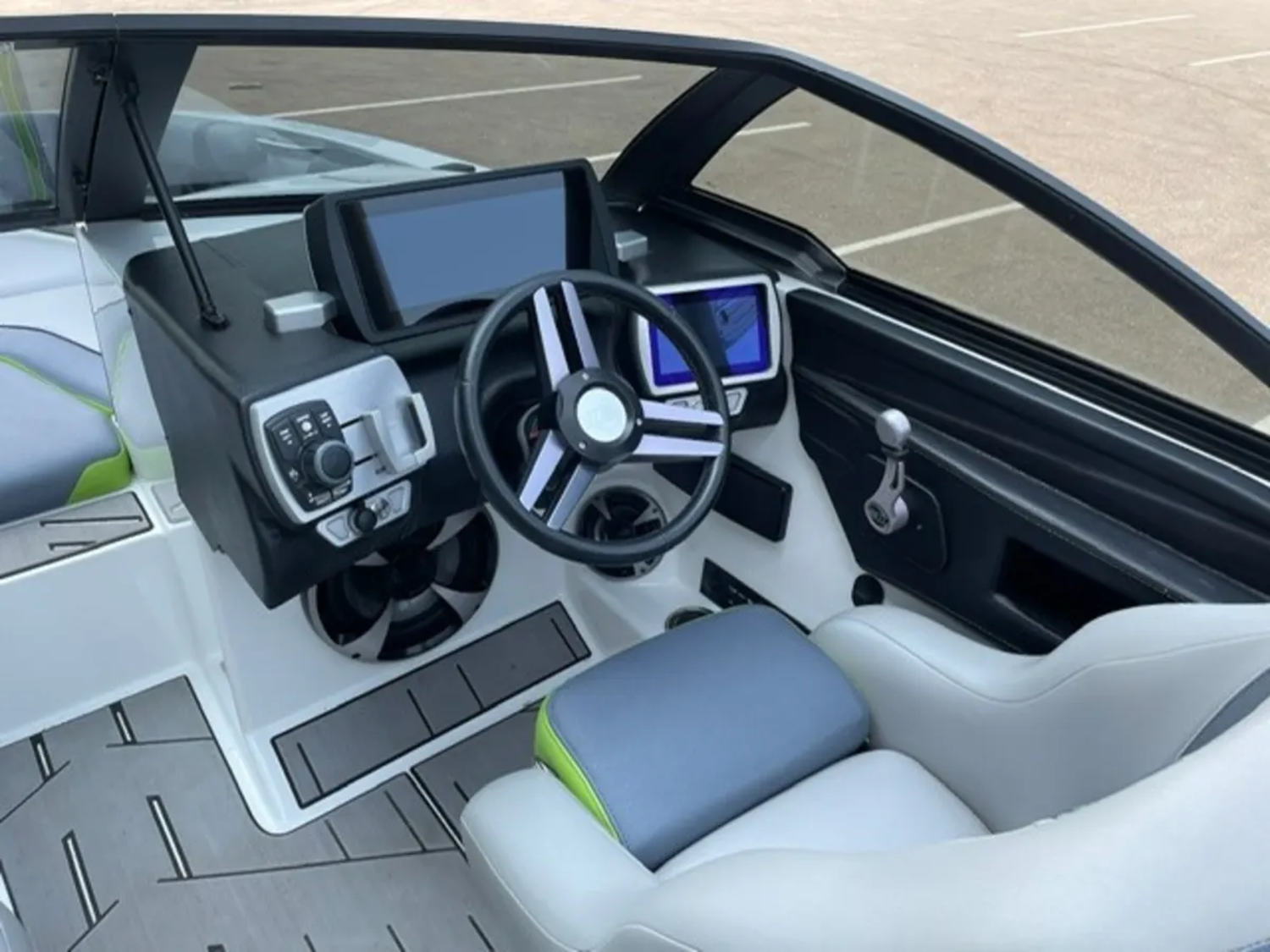 2017 Malibu 21 VLX