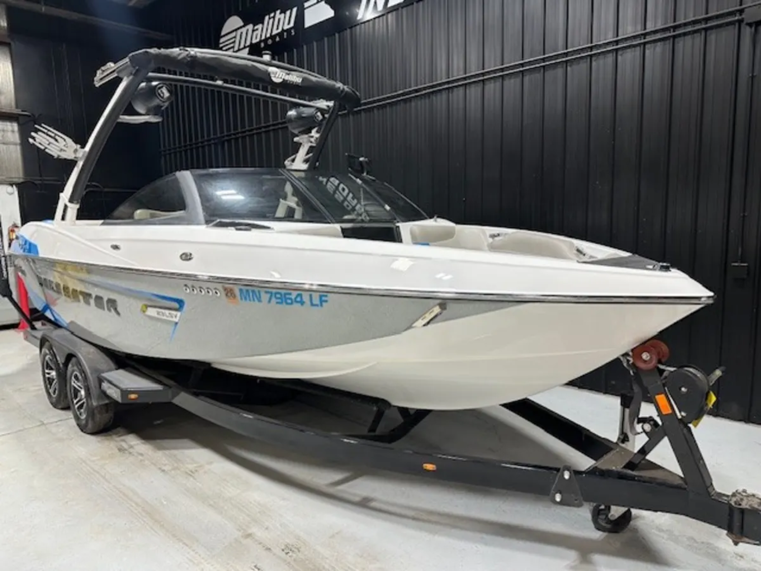 2015 Malibu 23 LSV 
