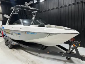 2015-malibu-wakesetter-23-lsv-146468-image2.webp