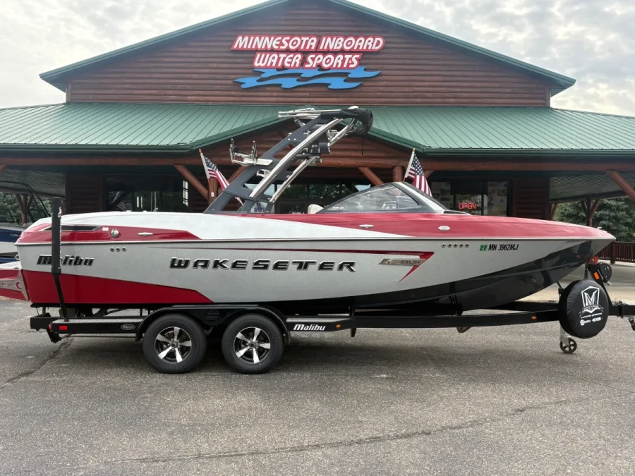 2014-malibu-wakesetter-23-lsv-146470-image3.webp