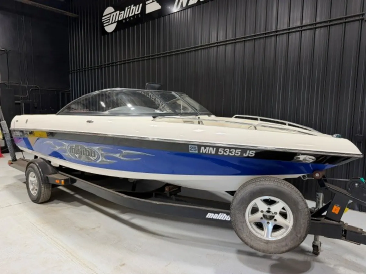 2004 Malibu Sunscape 21