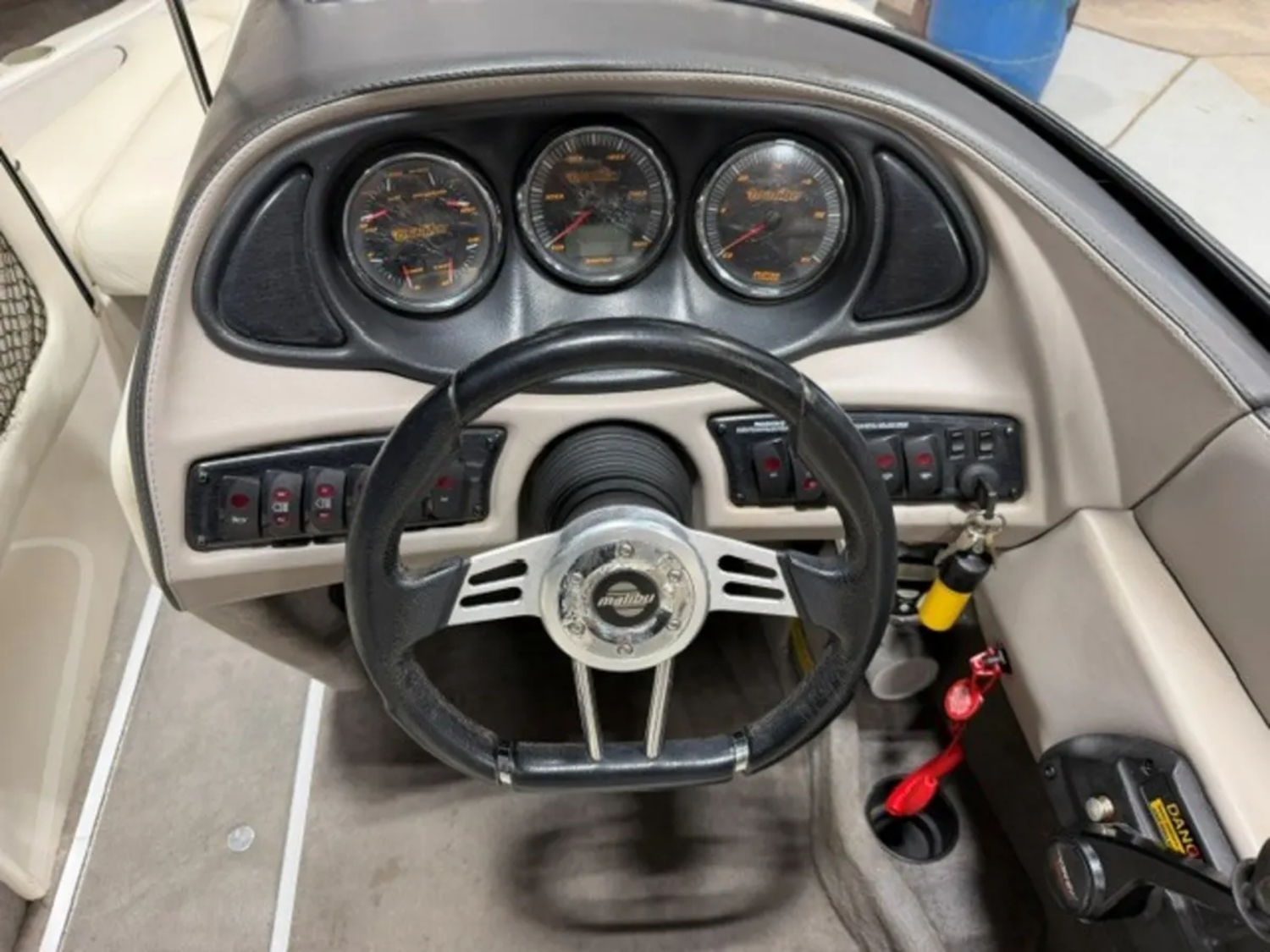 2004 Malibu Sunscape 21