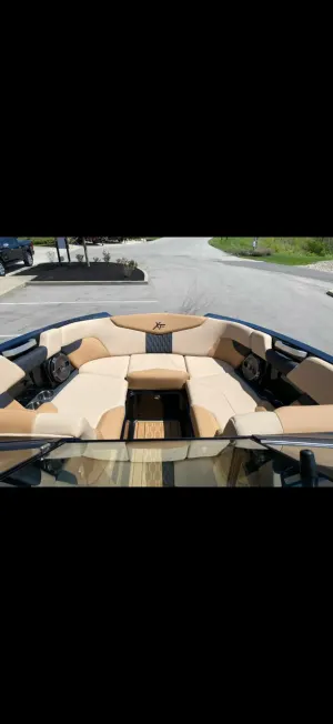 2022-mastercraft-xt24-146481-image6.webp