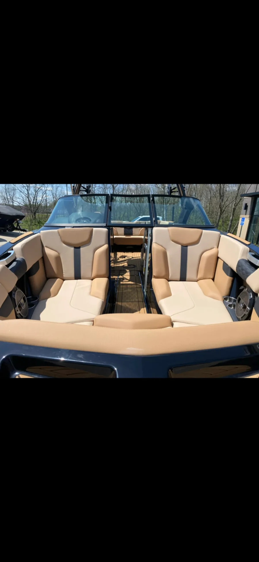 2022-mastercraft-xt24-146481-image7.webp