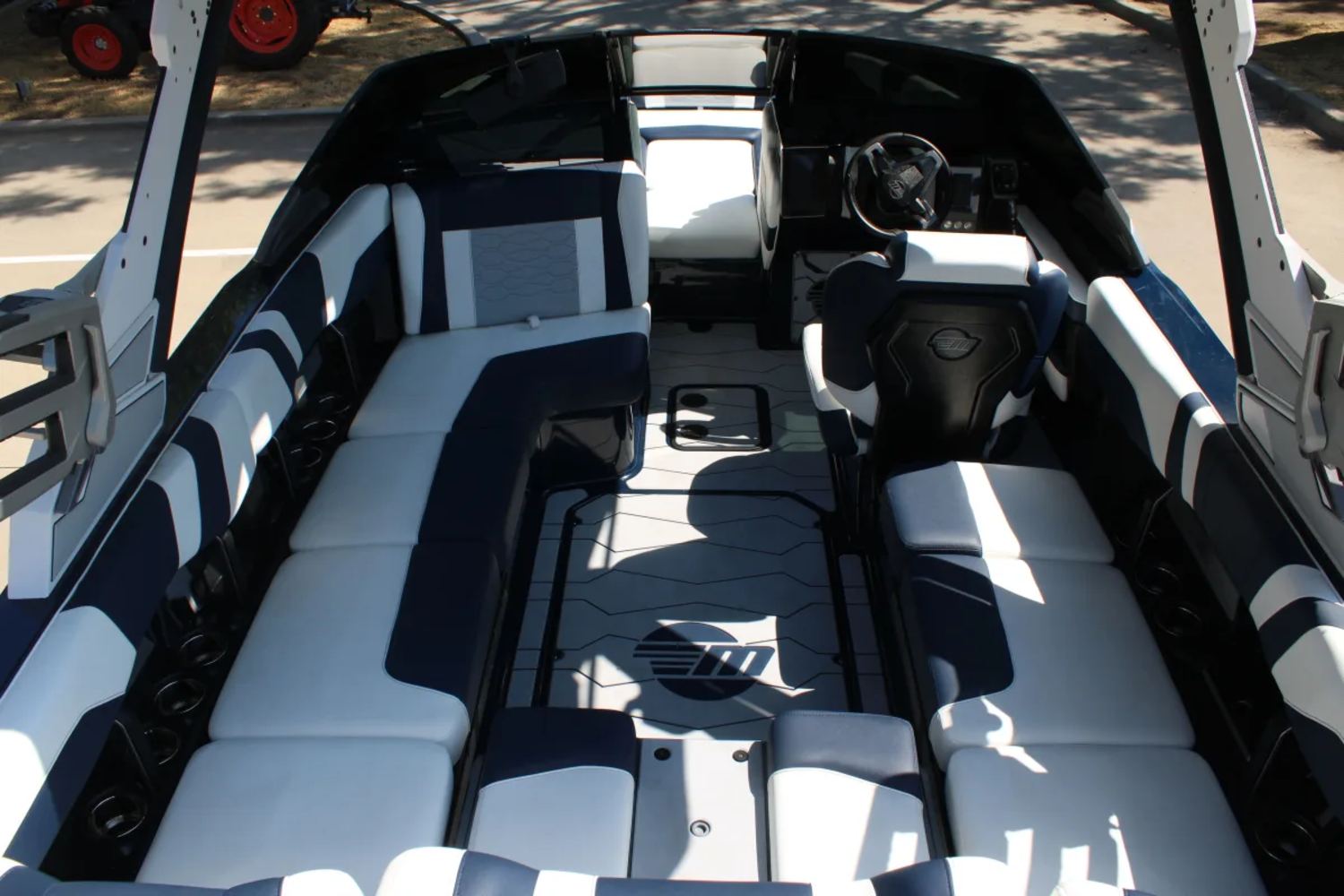 2026 Malibu 23 MXZ