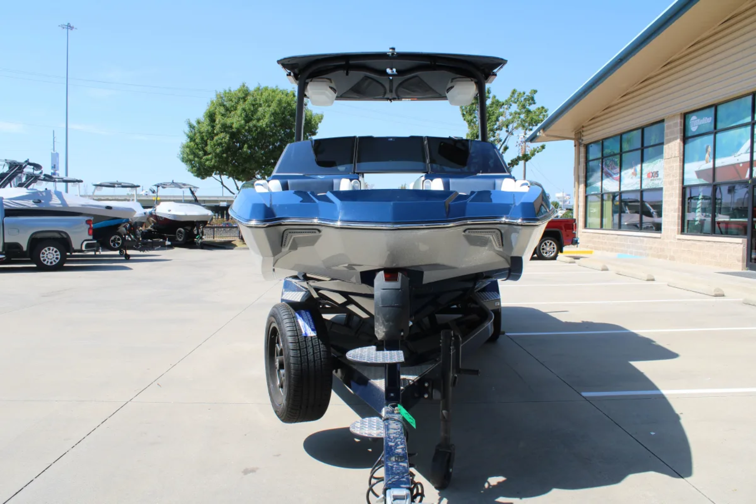 2026 Malibu 23 MXZ