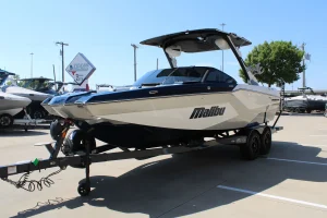 2026-malibu--wakesetter-23-mxz-146482-image3.webp