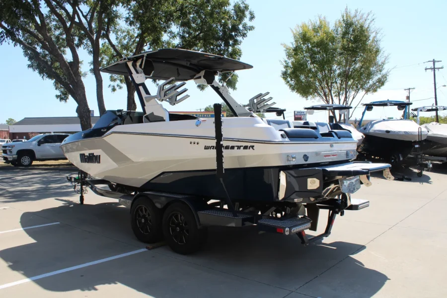 2026-malibu--wakesetter-23-mxz-146482-image5.webp
