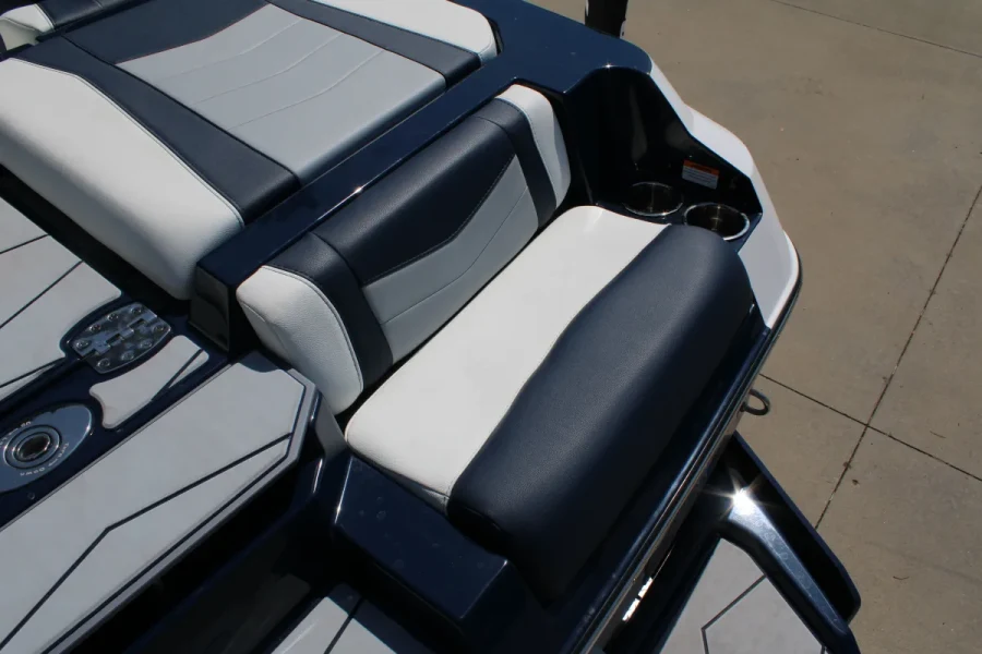 2026-malibu--wakesetter-23-mxz-146482-image9.webp