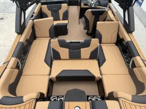 2026-mastercraft-xt24-146483-image8.webp