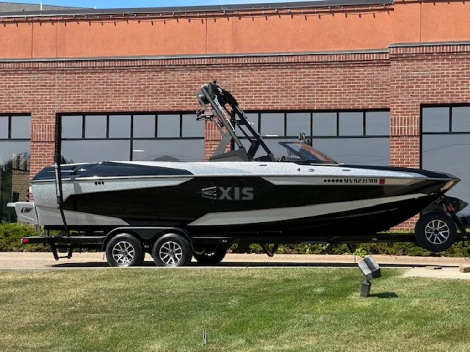 2021 Axis A24 - low hours!