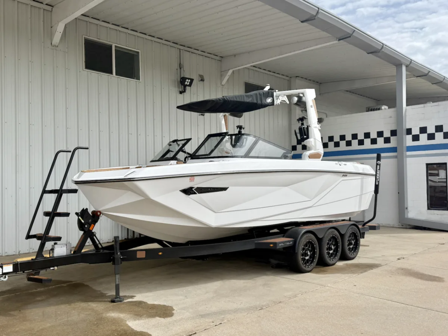 2023 Nautique G23