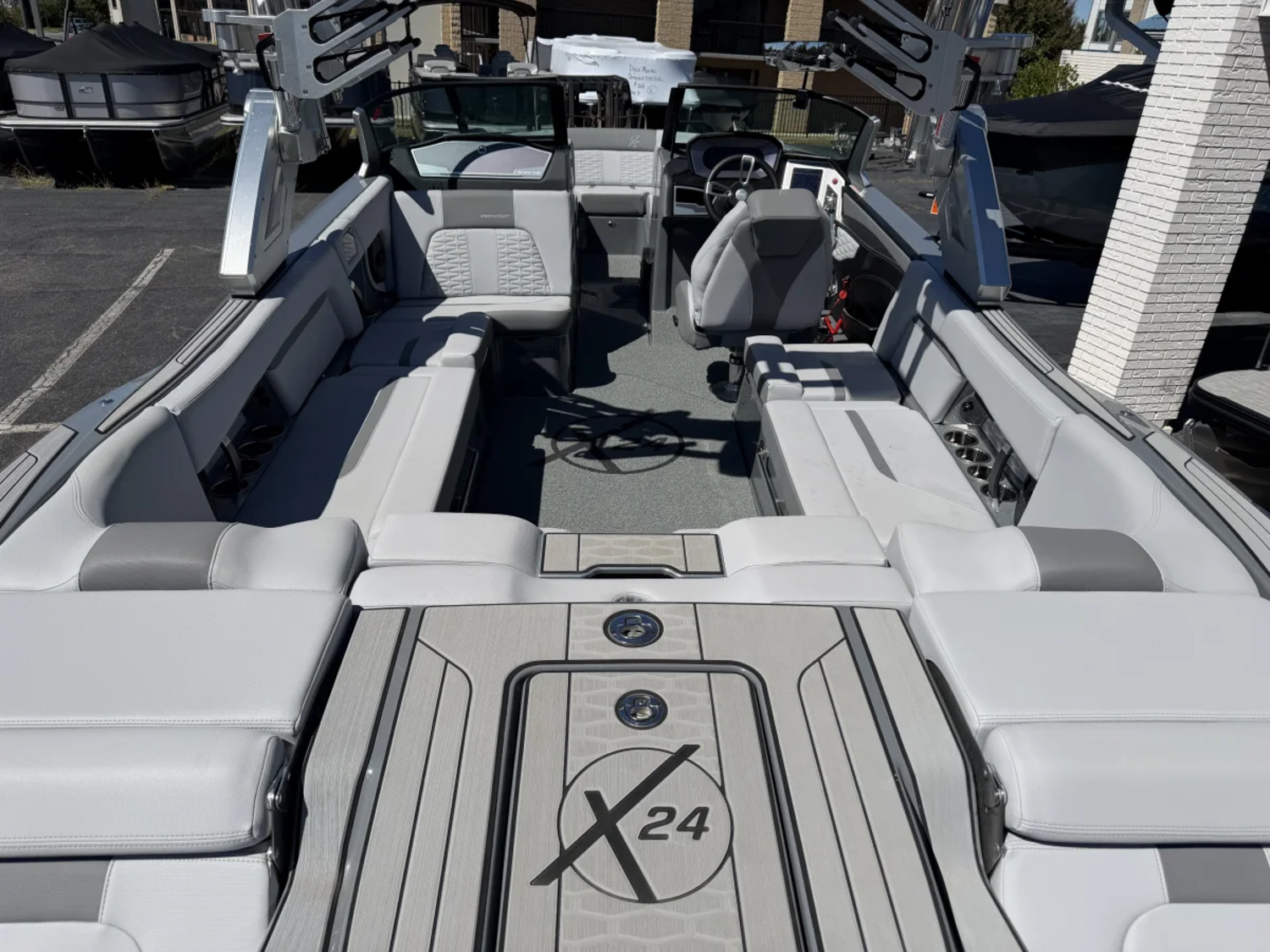 2024 Mastercraft X24