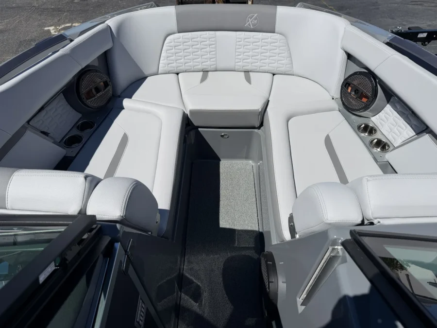 2024-mastercraft-x24-146502-image8.webp
