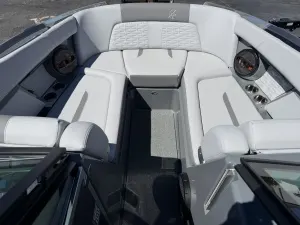 2024-mastercraft-x24-146502-image8.webp