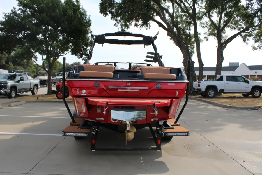 2027-malibu-wakesetter-23-lsv-146506-image7.webp