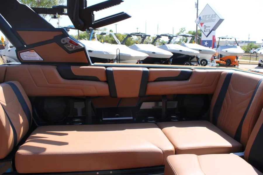 2027-malibu-wakesetter-25-lsv-146508-image10.webp