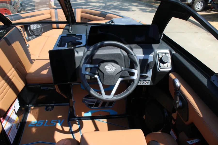2027-malibu-wakesetter-25-lsv-146508-image13.webp