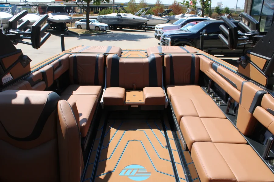 2027-malibu-wakesetter-25-lsv-146508-image15.webp