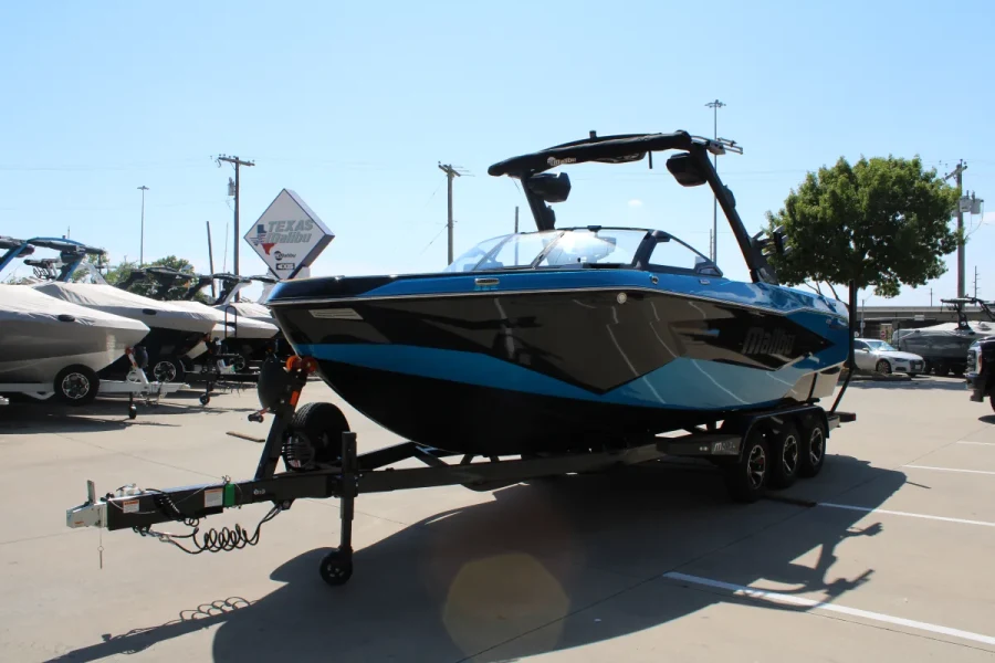 2027-malibu-wakesetter-25-lsv-146508-image3.webp