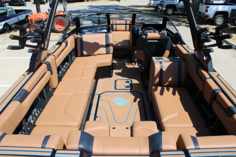 2027-malibu-wakesetter-25-lsv-146508-image7.webp
