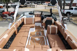 2027-malibu-wakesetter-25-lsv-146510-image10.webp