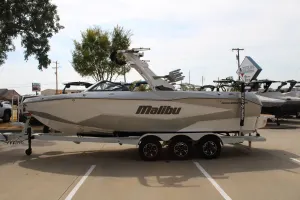 2027-malibu-wakesetter-25-lsv-146510-image4.webp