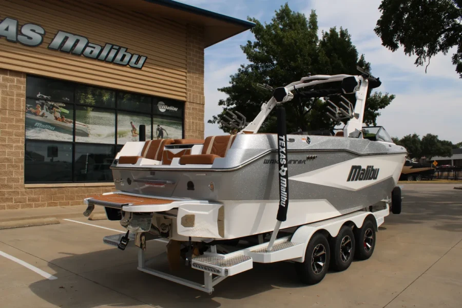 2027-malibu-wakesetter-25-lsv-146510-image6.webp