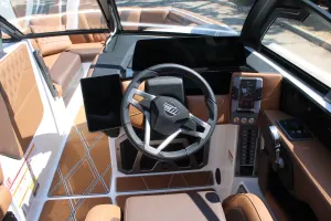 2027-malibu-m242-146511-image15.webp