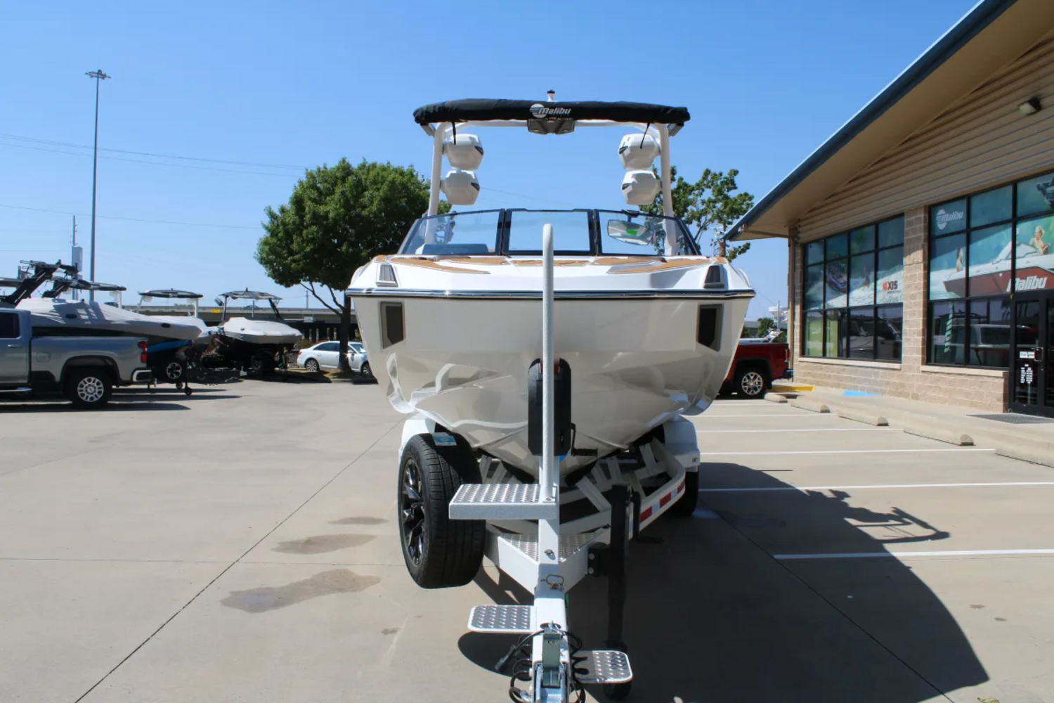 2027 Malibu M242