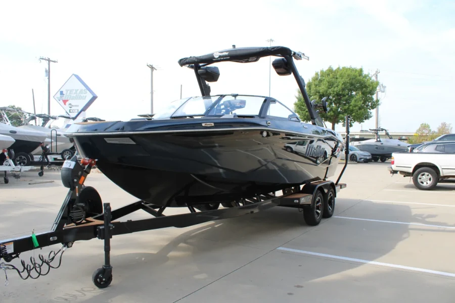 2027-malibu-wakesetter-22-lsv-146512-image3.webp