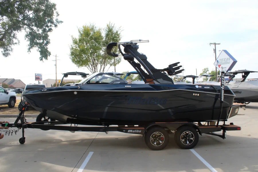 2027-malibu-wakesetter-22-lsv-146512-image4.webp