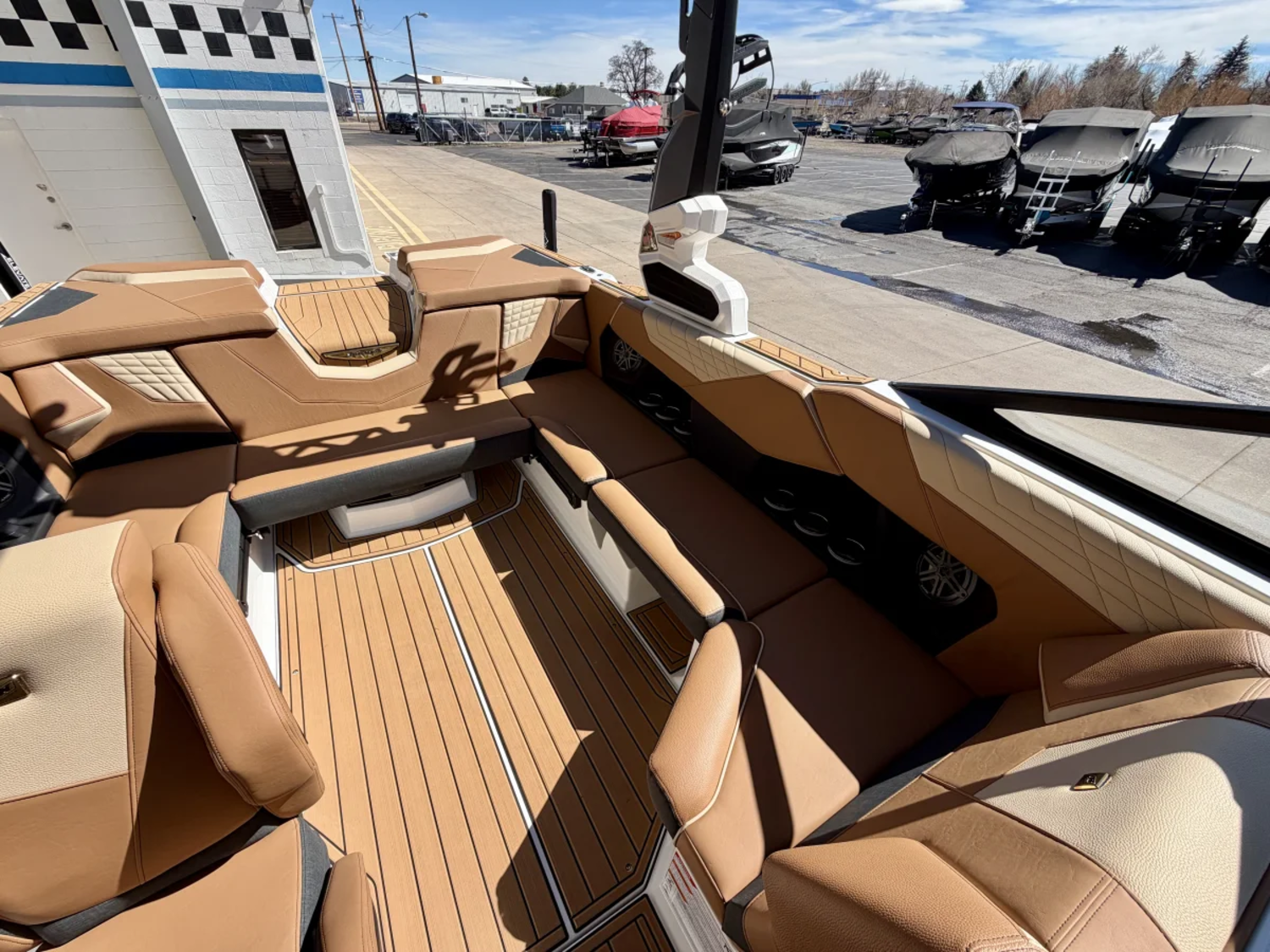 2026 Nautique S21
