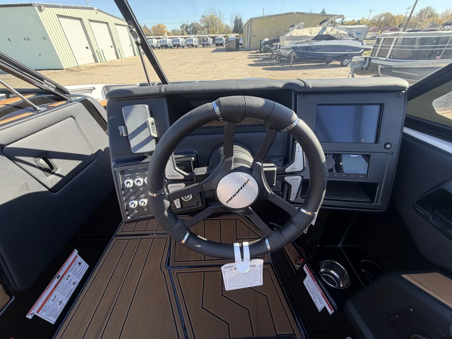 2027 MOOMBA MAX