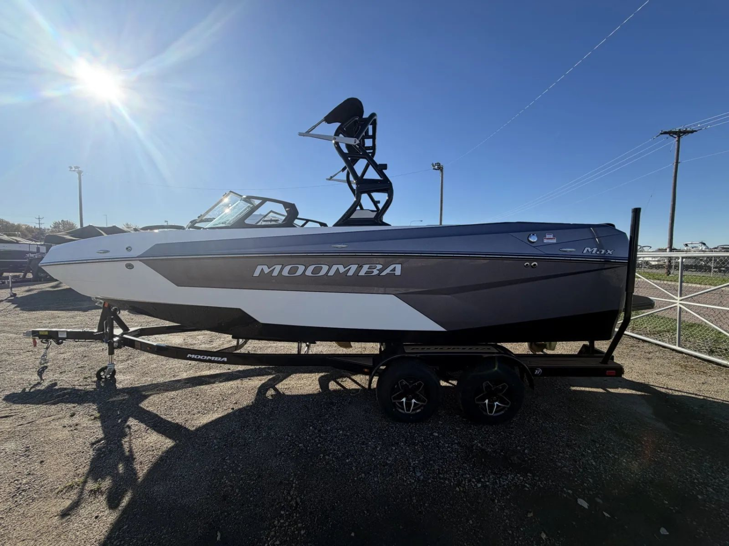 2027 MOOMBA MAX