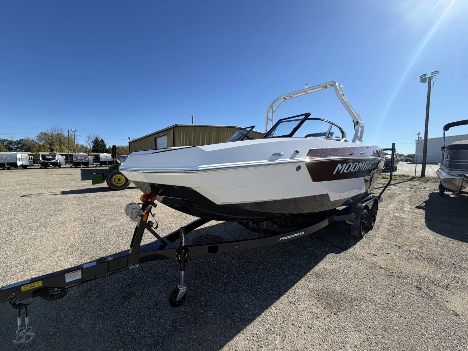 2027 MOOMBA MAX