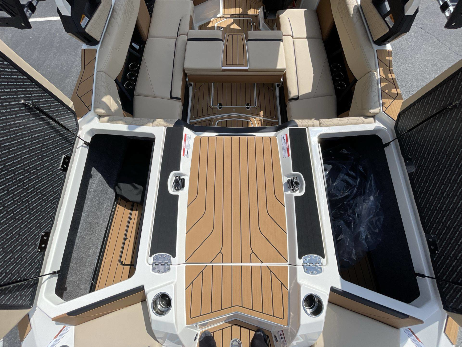 2027 Nautique S23