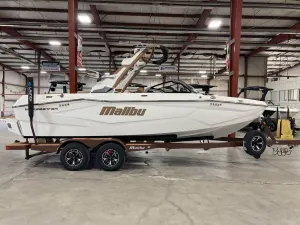 2027-malibu-wakesetter-22-lsv-146527-image8