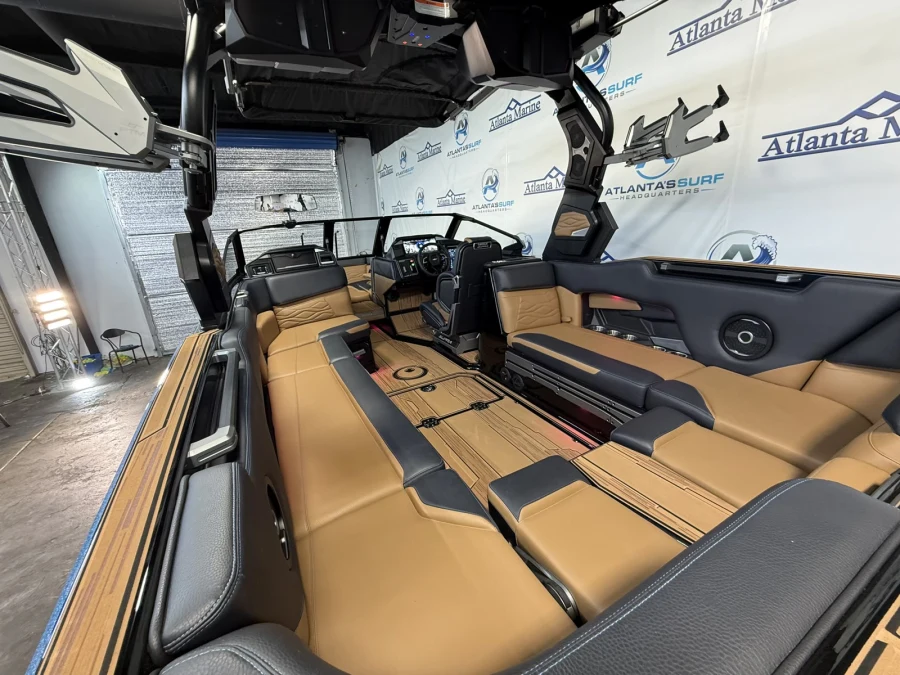 2027-supra-se-146530-image23