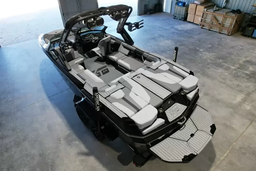 2027-mastercraft-xt24-146532-image10