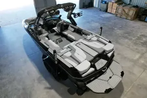 2027-mastercraft-xt24-146532-image10