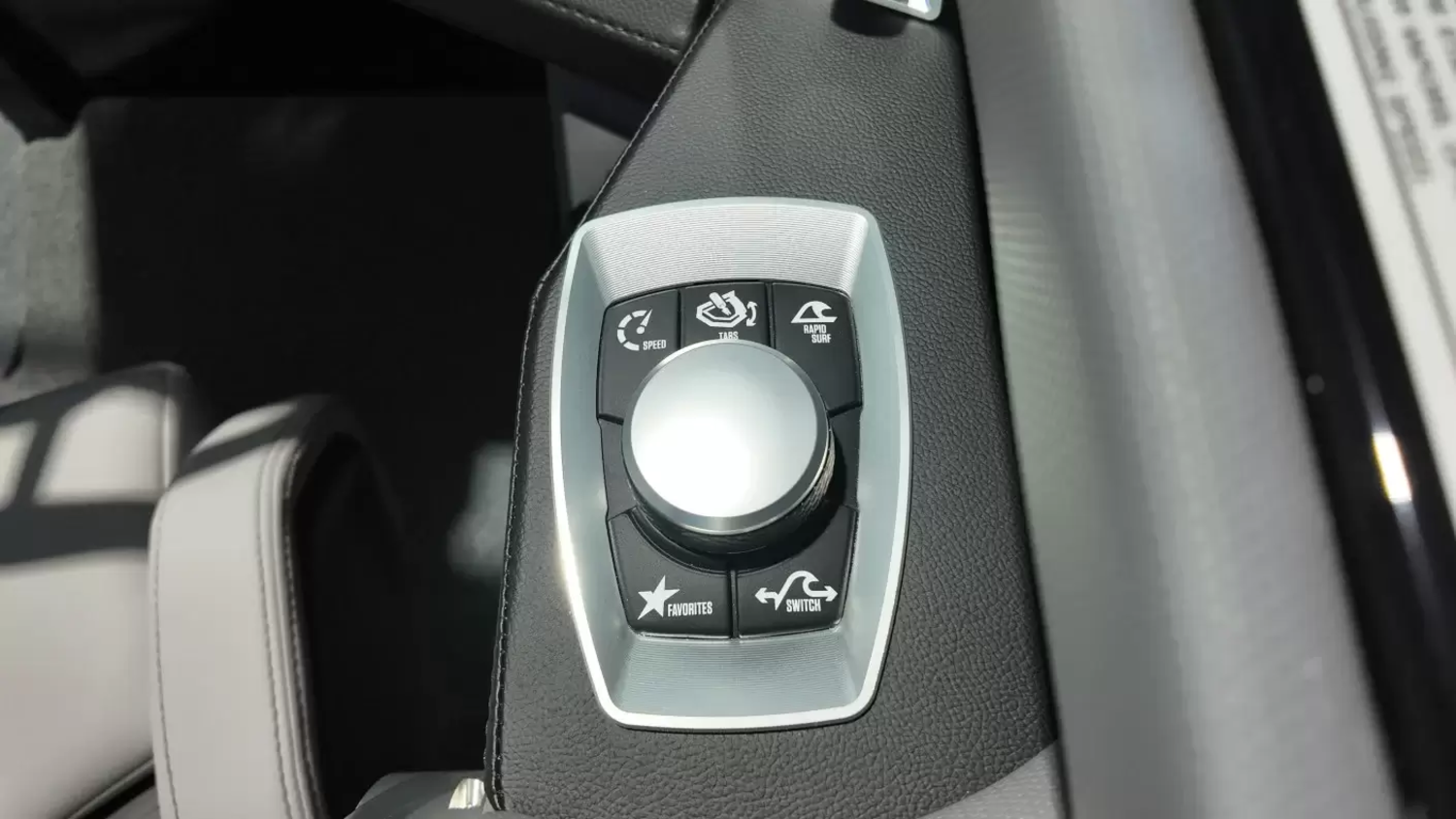 2027 Mastercraft XT24